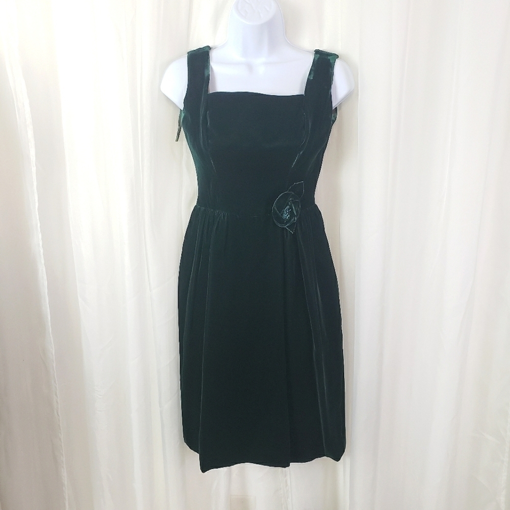 Vintage Candlelight by Savarese deep green velvet dress rosette size XS